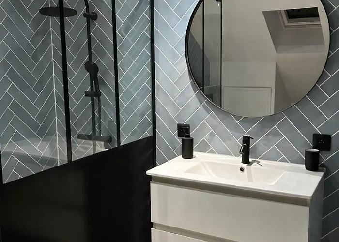 Au Papillon Des Coteaux * Magenta